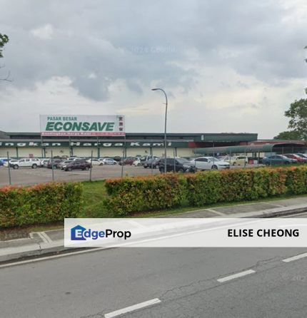 Senai Commercial Land for Sale 
Near to Senai Econsave
Near to Mainroad
Freehold 
Bumi released 
Flat empty land
Square land, Johor, Kulai