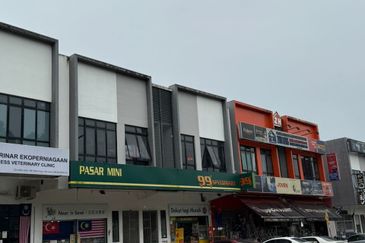 Eco Curve @ Eco Business Park 1