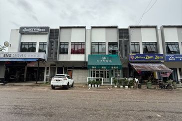 Eco Curve @ Eco Business Park 1