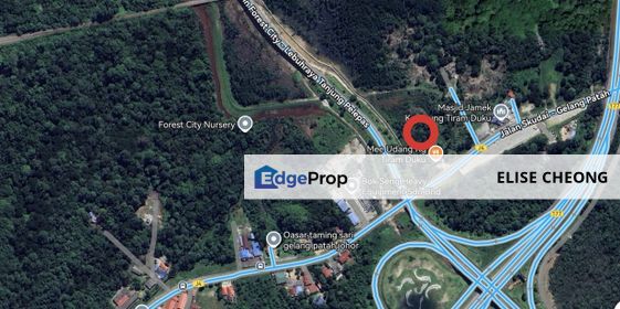 Industrial Land for Sale Near PTP, Tanjung Kupang Freehold 
already covert
Terrain : flat 
Beside main road

Land area:  2.5acres, Johor, Pasir Gudang