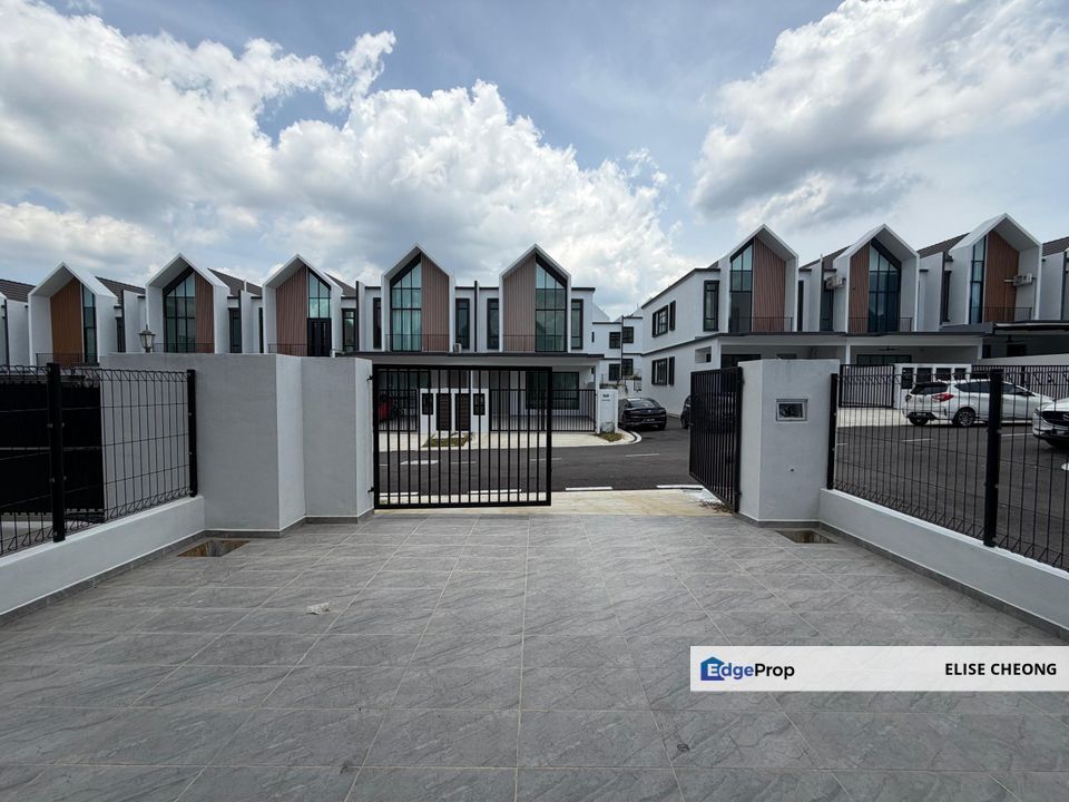 ST Marco Park Precinct 3 
Taman Mutiara Hijau 81000 Kulai, Johor
- Double Storey Terrace House
- Endlot Without Land
, Johor, Kulai