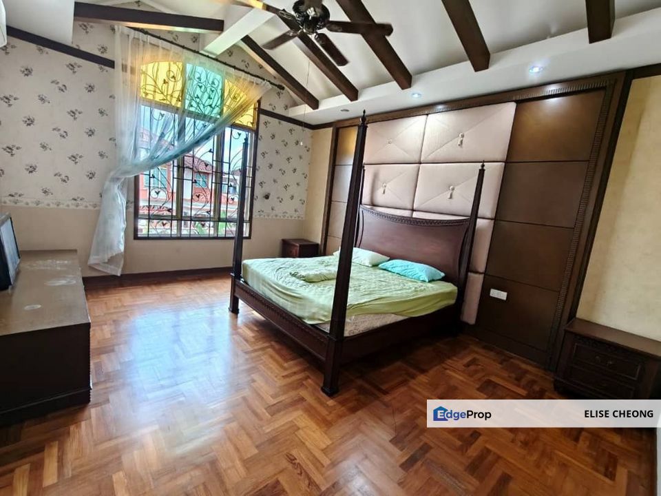 Impian Emas Double Storey Semi-D House for Sale 
📍Jalan Impian Emas , 81300 Skudai, Johor
2 Storey Semi Detached 
, Johor, Skudai