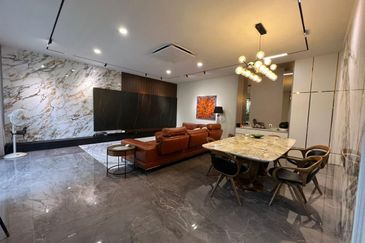 The Hills Residences, Senibong Cove