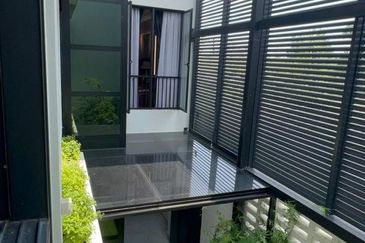 The Hills Residences, Senibong Cove