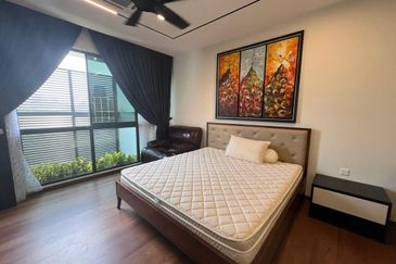 The Hills Residences, Senibong Cove