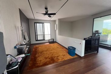 The Hills Residences, Senibong Cove