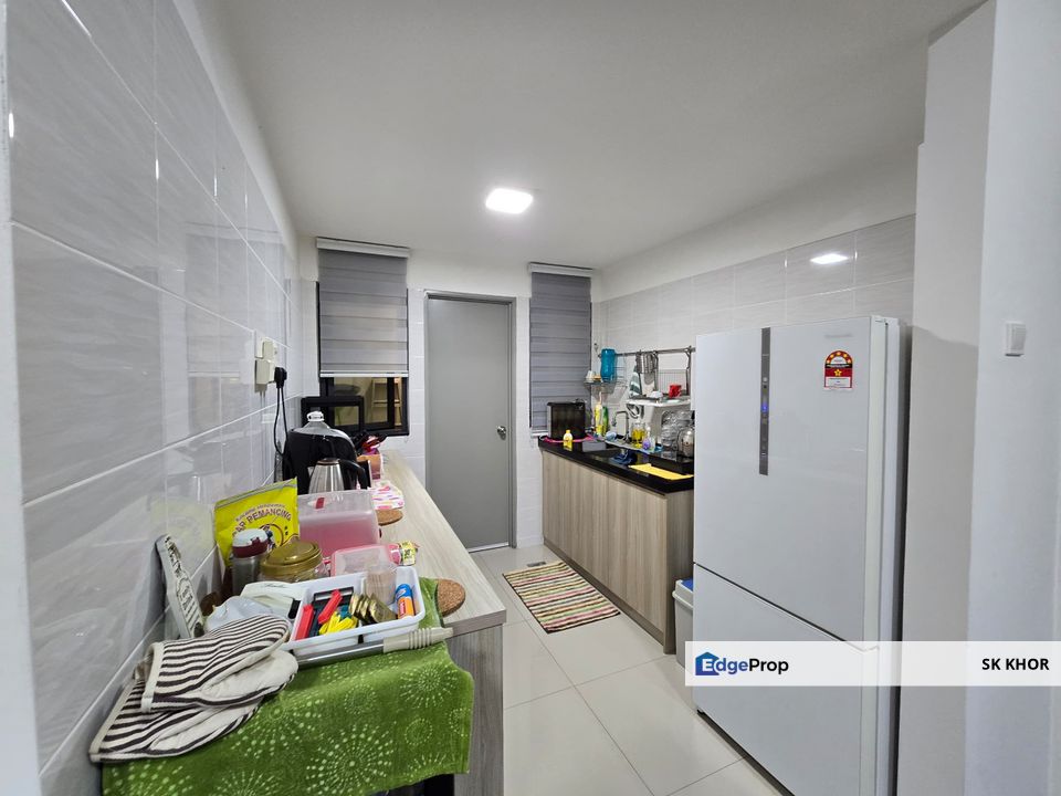 Freehold Silk Sky Service Residence Balakong For Sale00, Selangor, Balakong