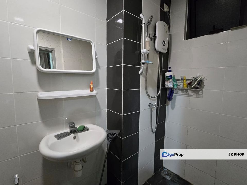 Freehold Silk Sky Service Residence Balakong For Sale00, Selangor, Balakong