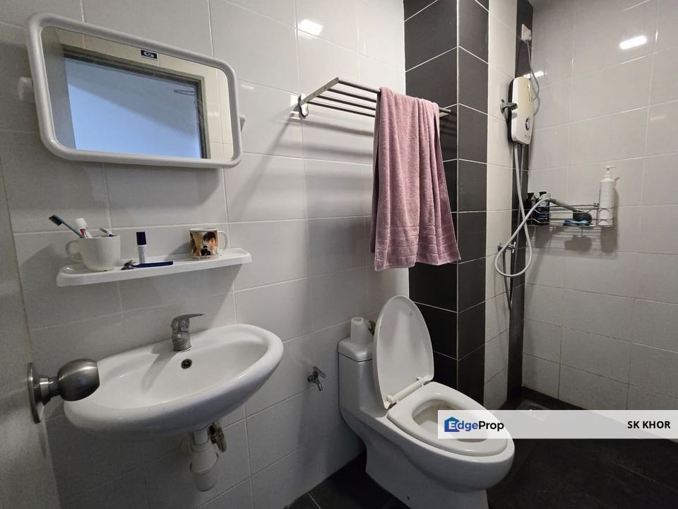 Freehold Silk Sky Service Residence Balakong For Sale00, Selangor, Balakong
