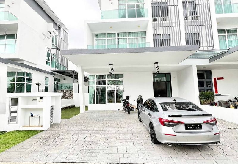 Clover Garden Residences