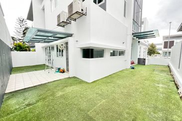 Clover Garden Residences