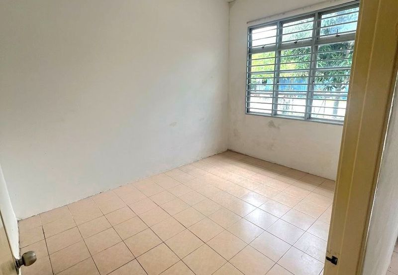 Taman Pinggiran Cyber