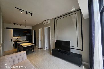 Axon Residence (Residensi Akson)