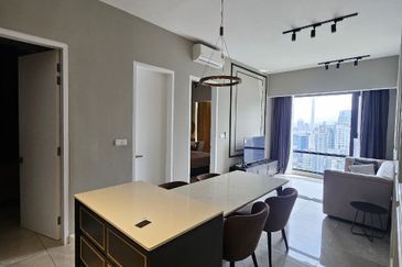 Axon Residence (Residensi Akson)