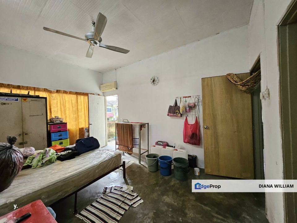 DOUBLE STOREY TERRACE HOUSE TAMAN SRI JELOK, KAJANG, Selangor, Kajang