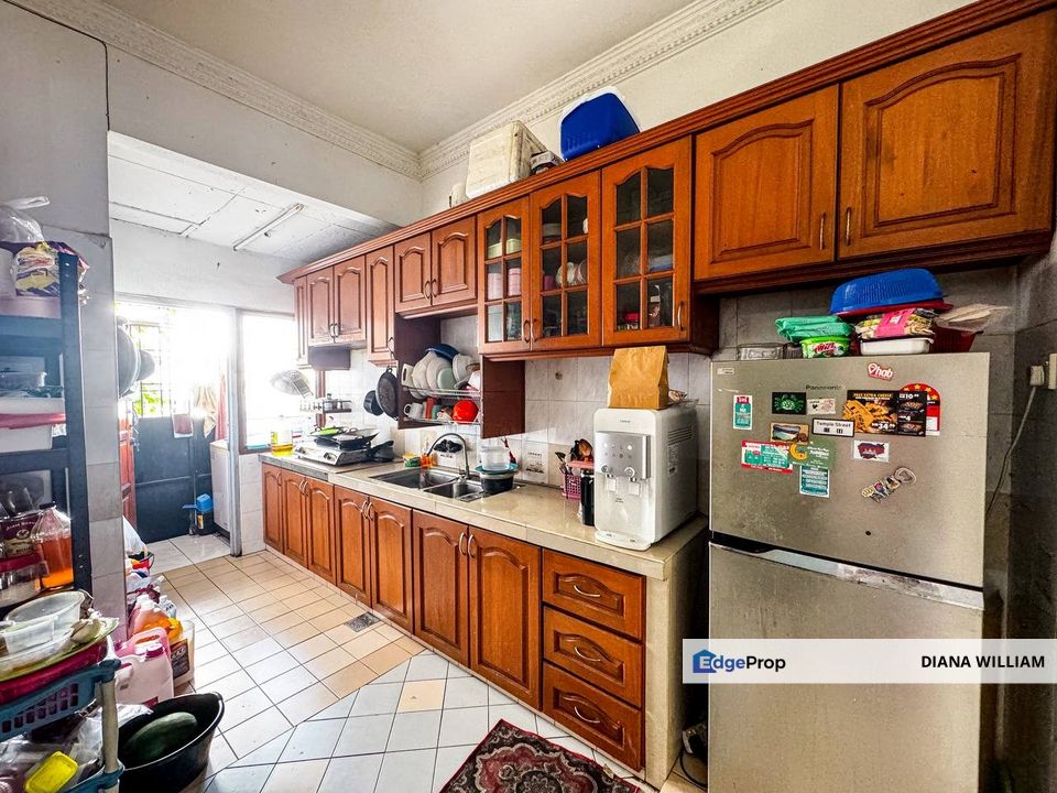 Double Storey Jalan Platinum Seksyen 7, Shah Alam, Selangor, Shah Alam