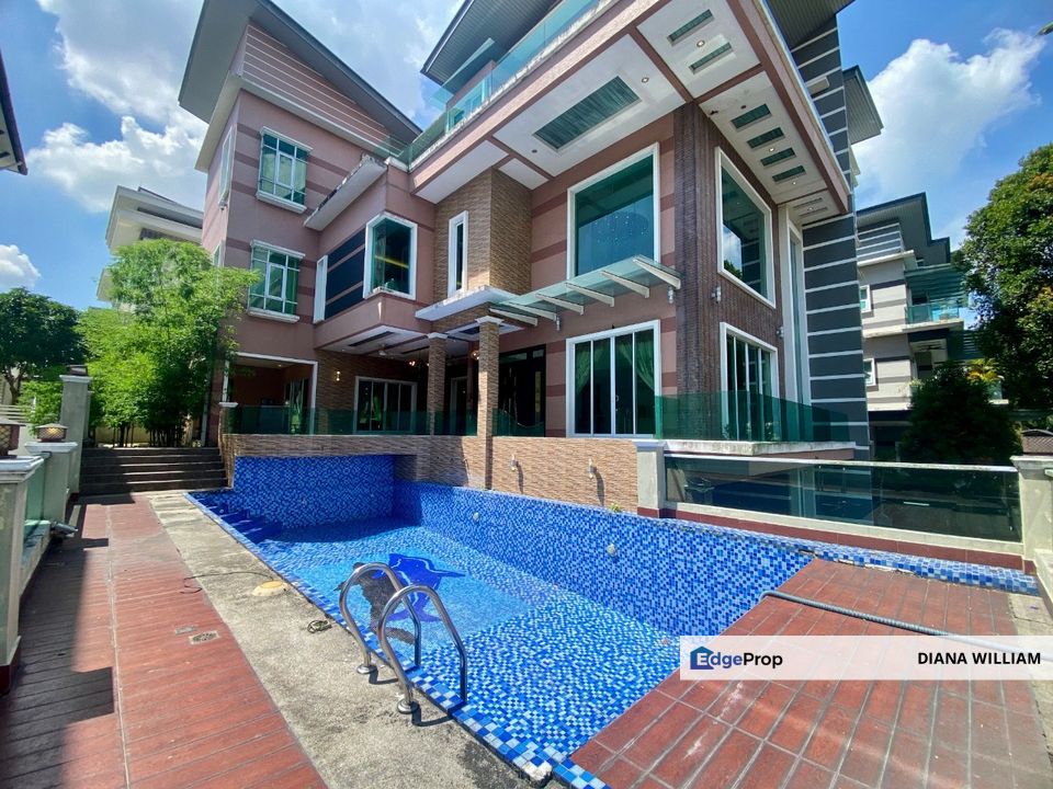 THE MINES RESORT CITY 3.5 STOREY BUNGALOW FOR SALE, Selangor, Seri Kembangan