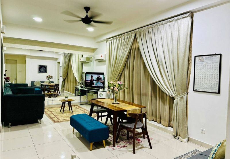 Lake Point Residence