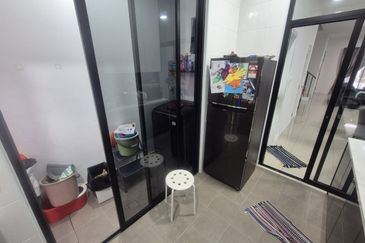 Reef Of Tropics, Setia Eco Glades