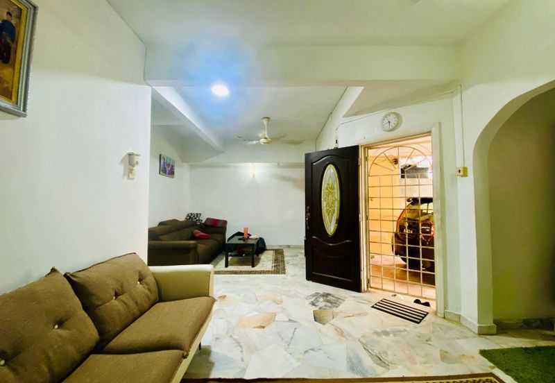 Bandar Tun Hussein Onn