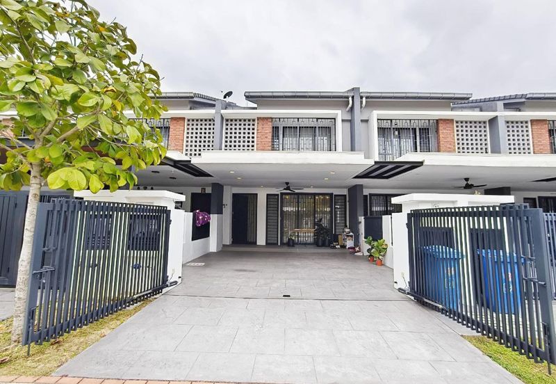 Elmina Green Three @ City of Elmina