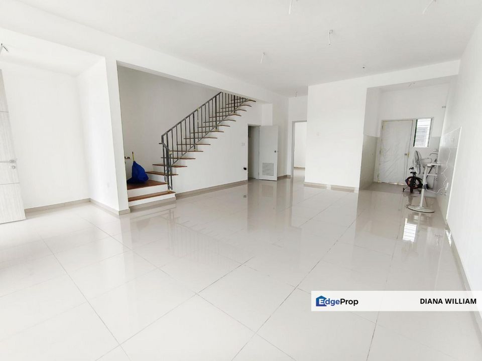 FACING OPEN Double Storey House Aderyn Setia Alam Sari Bangi For Sale , Selangor, Bangi