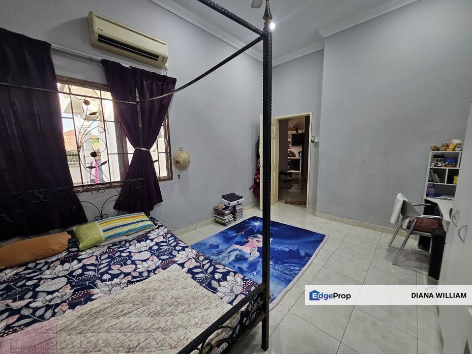 CORNER LOT Single Storey Semi D  TAMAN ACACIA Garden City Homes, Seremban 2 FOR SALE, Negeri Sembilan, Seremban