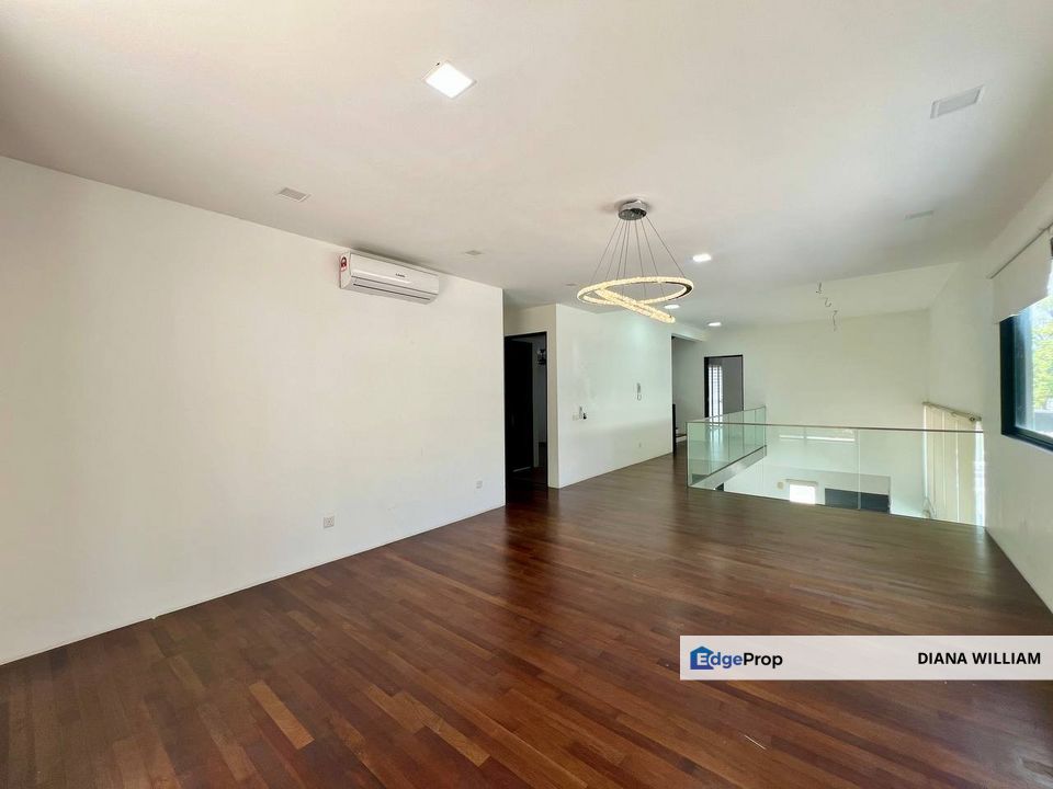 END LOT 3 STOREY BUNGALOW 20 TREES WEST Taman Melawati FOR SALE, Selangor, Taman Melawati