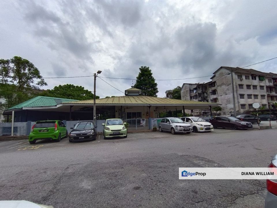 Pangsapuri Setia Rawang (lowcost) at Taman Setia Batu 16 Rawang Selangor., Selangor, Rawang