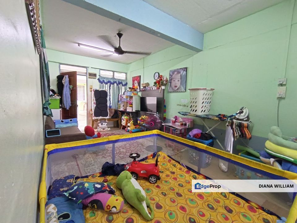 Pangsapuri Setia Rawang (lowcost) at Taman Setia Batu 16 Rawang Selangor., Selangor, Rawang