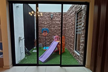 Taman Cahaya Alam, Seksyen U12