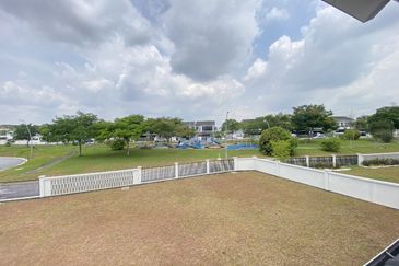 Hevea Elmina Gardens