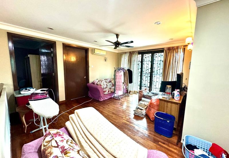 Lukisan @ Alam Impian