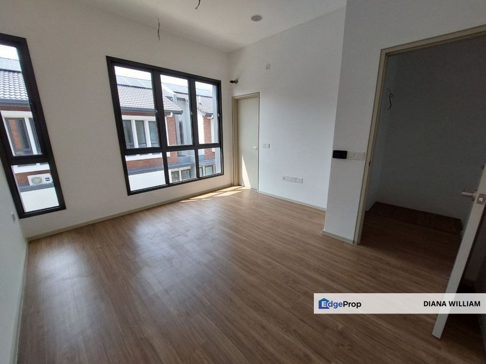 NEW UNIT FREEHOLD DOUBLE STOREY TERRACE AT ILHAM RESIDENCE 2, CITY OF ELMINA SHAH ALAM FOR SALE, Selangor, Shah Alam