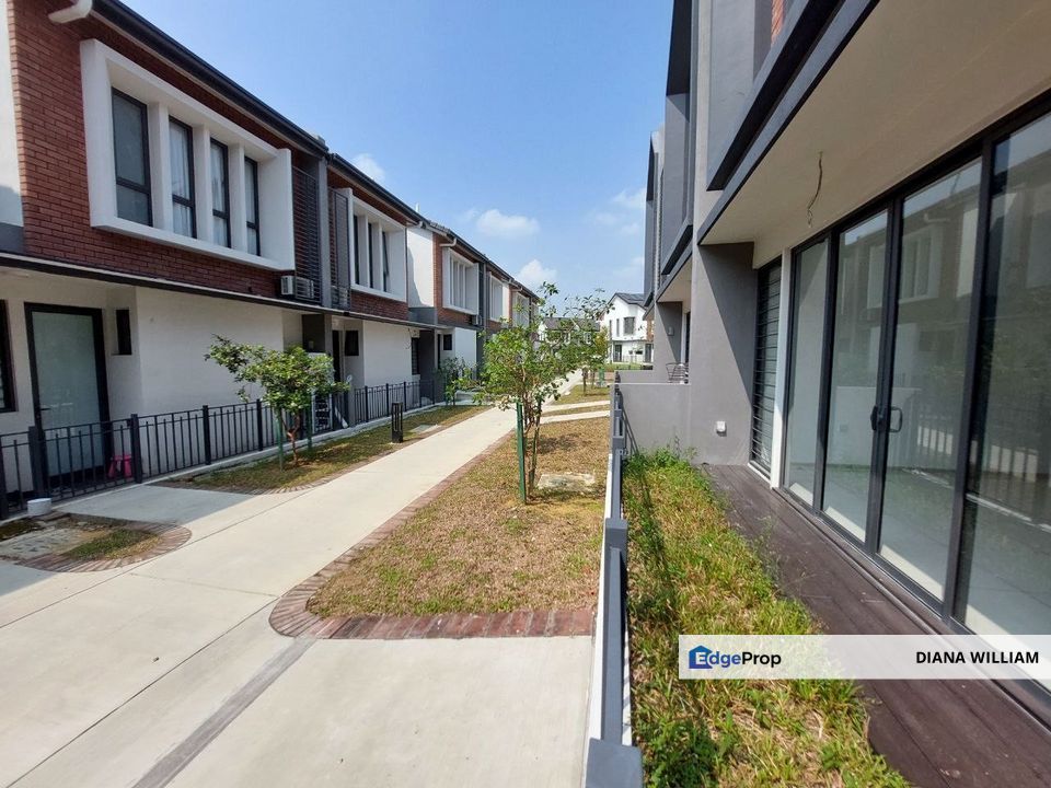 NEW UNIT FREEHOLD DOUBLE STOREY TERRACE AT ILHAM RESIDENCE 2, CITY OF ELMINA SHAH ALAM FOR SALE, Selangor, Shah Alam