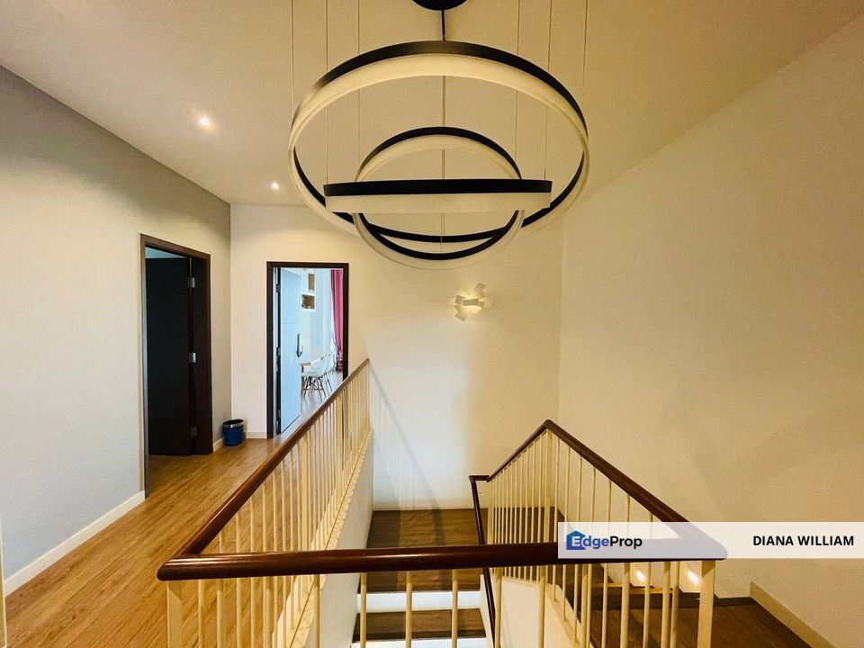 FACING OPEN FULLY FURNISHED RENO DOUBLE STOREY TOWNHOUSE PRIMER GARDEN TOWN VILLAS UPPER UNIT CAHAYA SPK SEKSYEN U9 SHAH ALAM, Selangor, Shah Alam