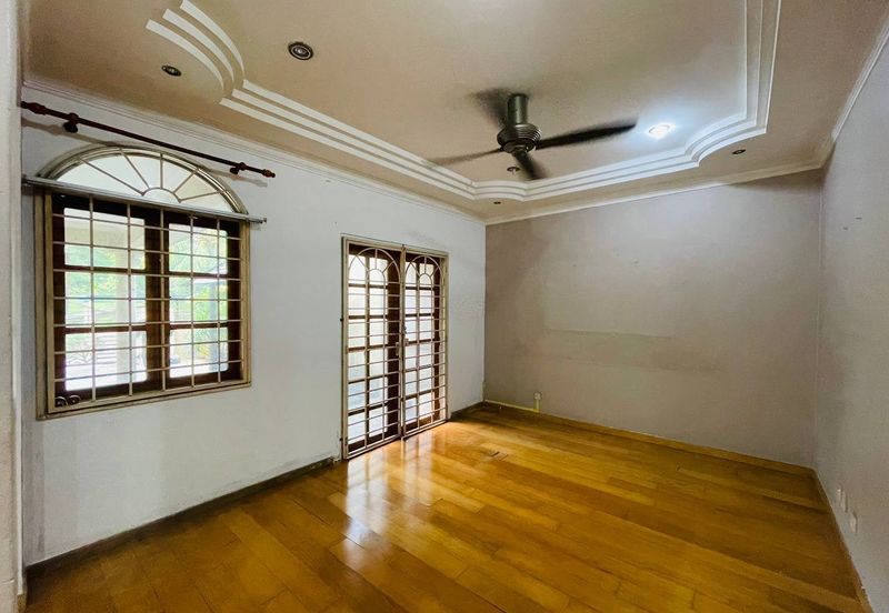 Jalan Suasana @ Tun Hussein Onn