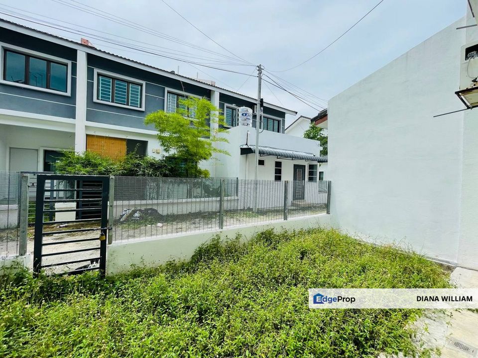 DOUBLE STOREY TERRACE HOUSE TAMAN BAYU MALAWATI KUALA SELANGOR, Selangor, Kuala Selangor