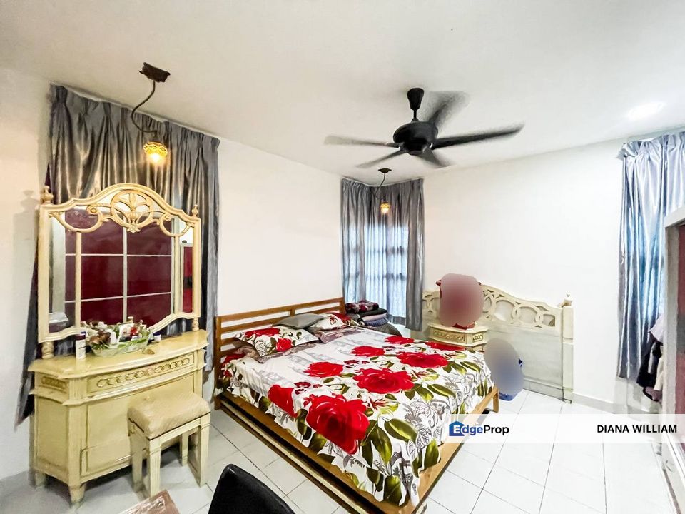 Facing Pool D’Pines Condominium @ Taman Nirwana, Ampang, Selangor FOR SALE, Selangor, Ampang