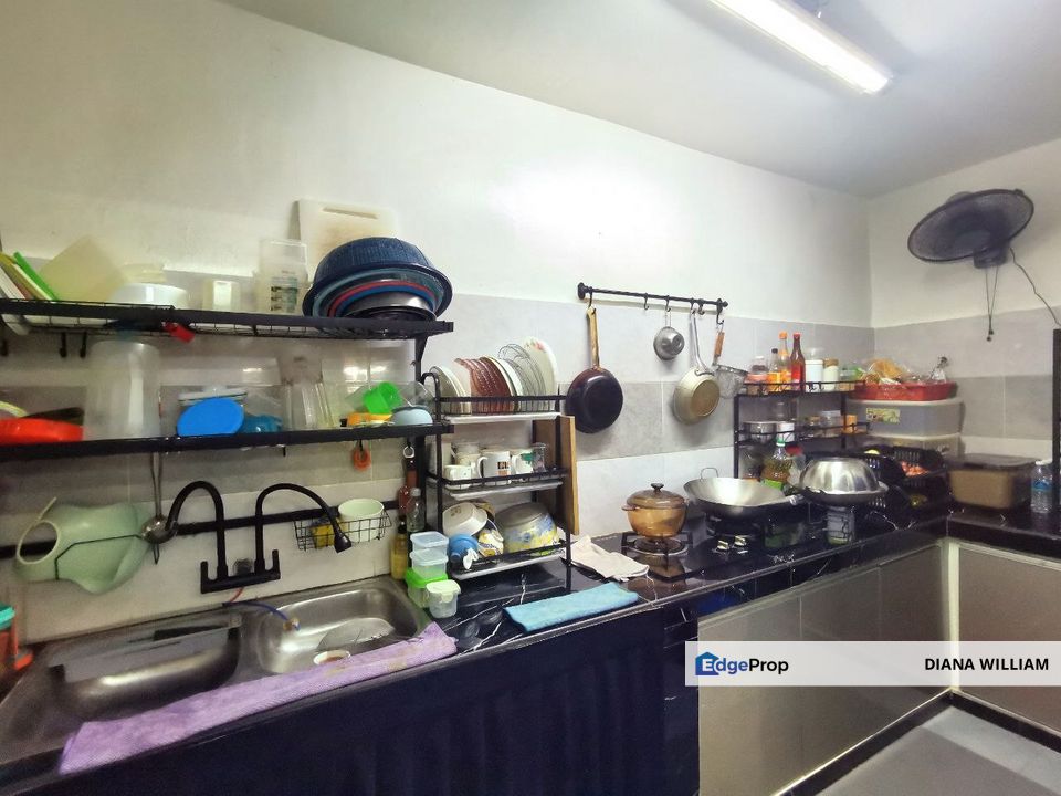 FREEHOLD TERES 2.5 TINGKAT  TAMAN DESA SETAPAK WALKING DISTANCE LRT STATION FOR SALE, Kuala Lumpur, Wangsa Maju