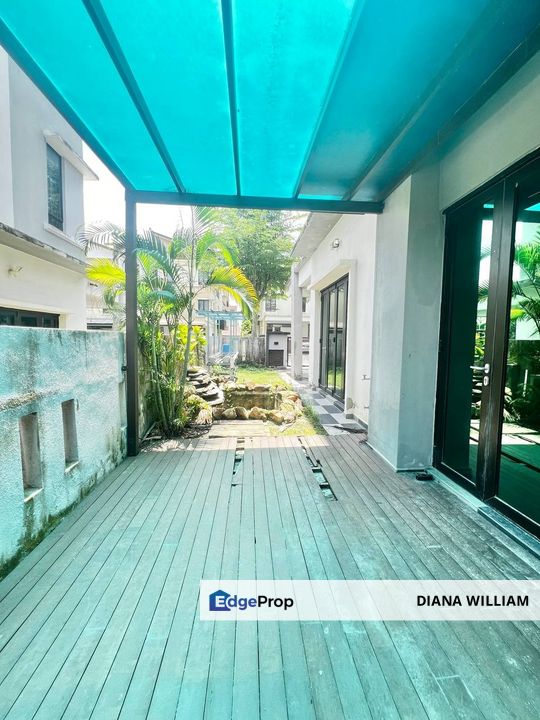 SEMI D 3 STOREY TAMAN TROPIKA 2, KAJANG  FOR SALE, Selangor, Kajang