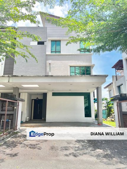 SEMI D 3 STOREY TAMAN TROPIKA 2, KAJANG  FOR SALE, Selangor, Kajang