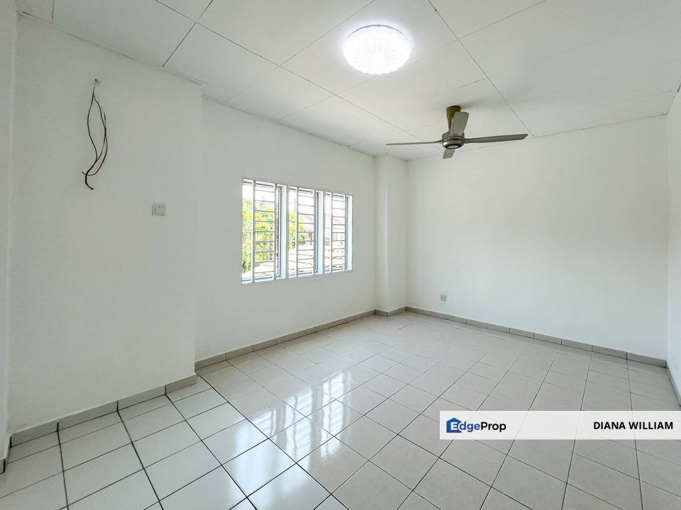 NEWLY REFURBISHED DOUBLE STOREY TERRACE GREEN VALLEY, BANDAR TASIK PUTERI, RAWANG FOR SALE, Selangor, Rawang