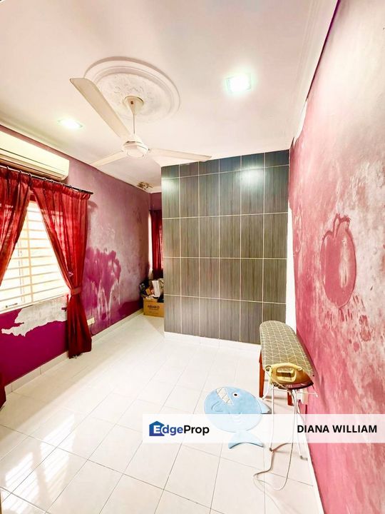 END LOT & UPPER UNIT Townhouse Taman Ikhlas Sungai Long Kajang FoR Sale, Selangor, Bandar Sungai Long