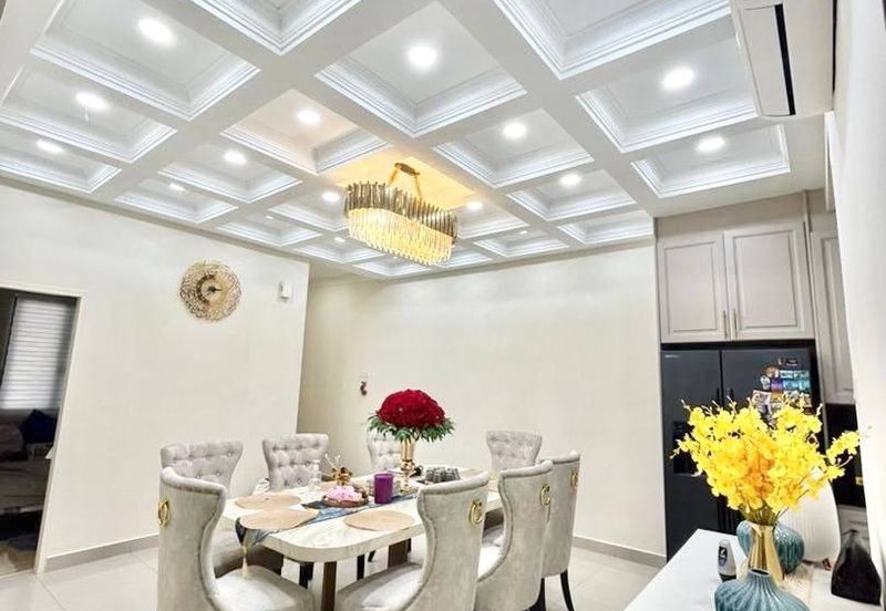 Crescent Park Townvilla