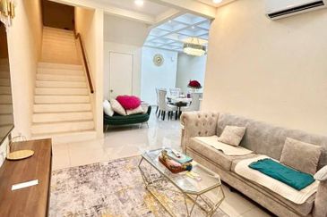 Crescent Park Townvilla