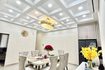 Crescent Park Townvilla