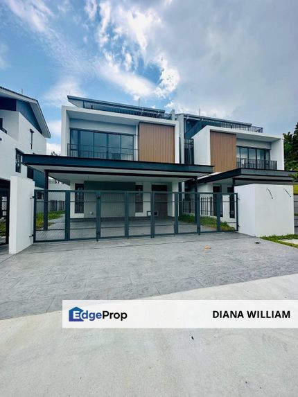 3 STOREY SEMI-D PARK VILLAS, TRILIA BUKIT JELUTONG SHAH ALAM FOR SALE , Selangor, Shah Alam