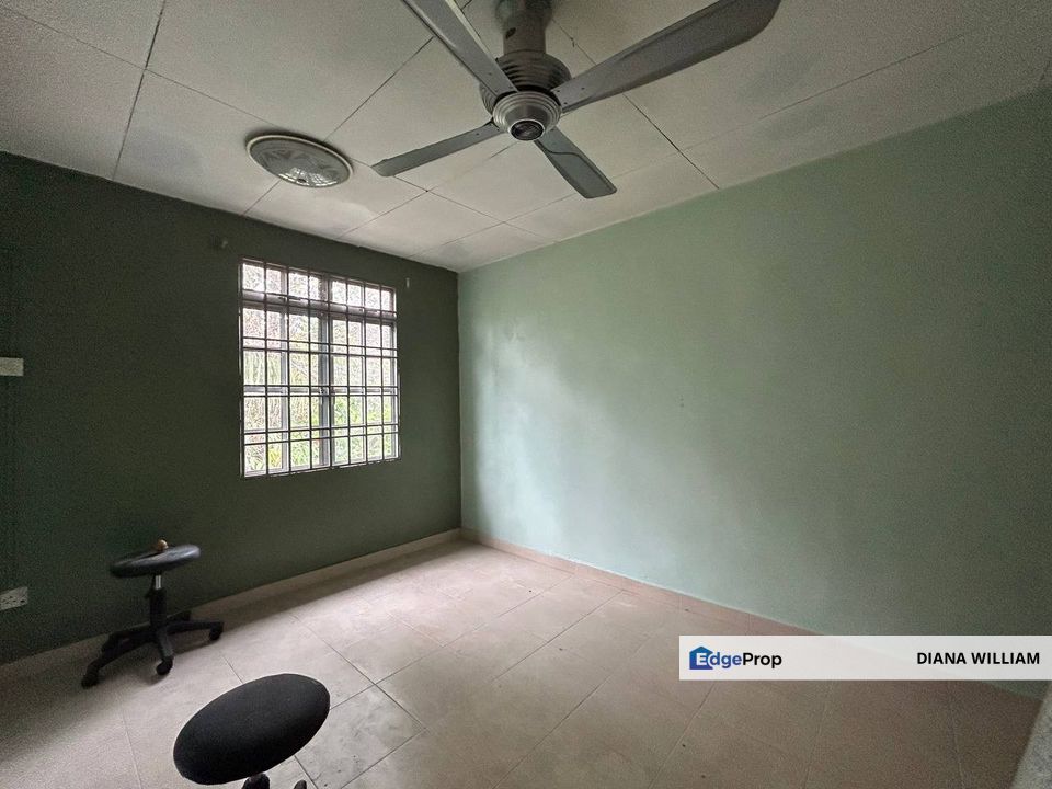 Renovated End Lot Double Storey Terrace Low Cost, Taman Sungai Kapar Indah, Kapar Klang FOR SALE, Selangor, Kapar 