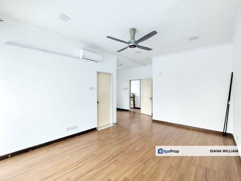 CORNER LOT Double Storey Terrace, Jalan Putra Harmoni, Putra Height, Subang Jaya FOR SALE, Selangor, Subang Jaya